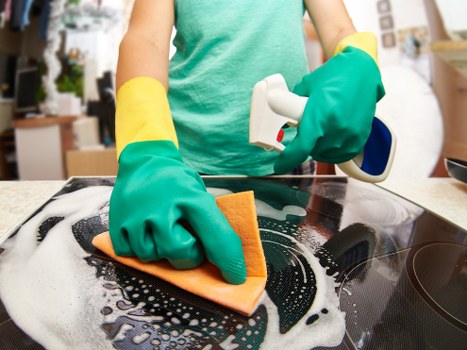 Local carpet cleaning service improving a property interior